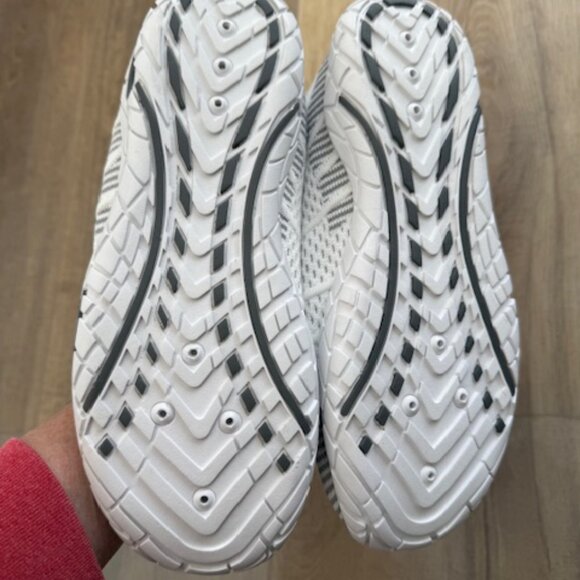 NEW WateLves Barefoot Water Shoes Women 7.5 (38) - Picture 3 of 4